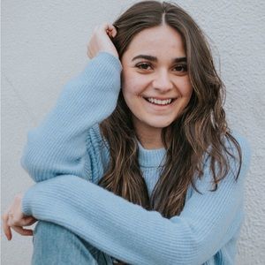 Meet your Posher, Natalie floridia